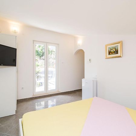 Rooms & Apartments Barisic Mlini Habitación foto