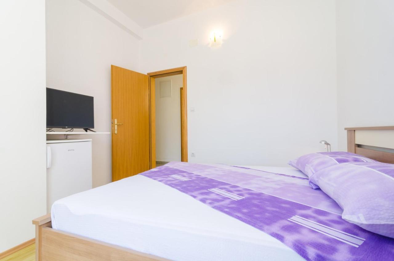Rooms & Apartments Barisic Mlini Habitación foto