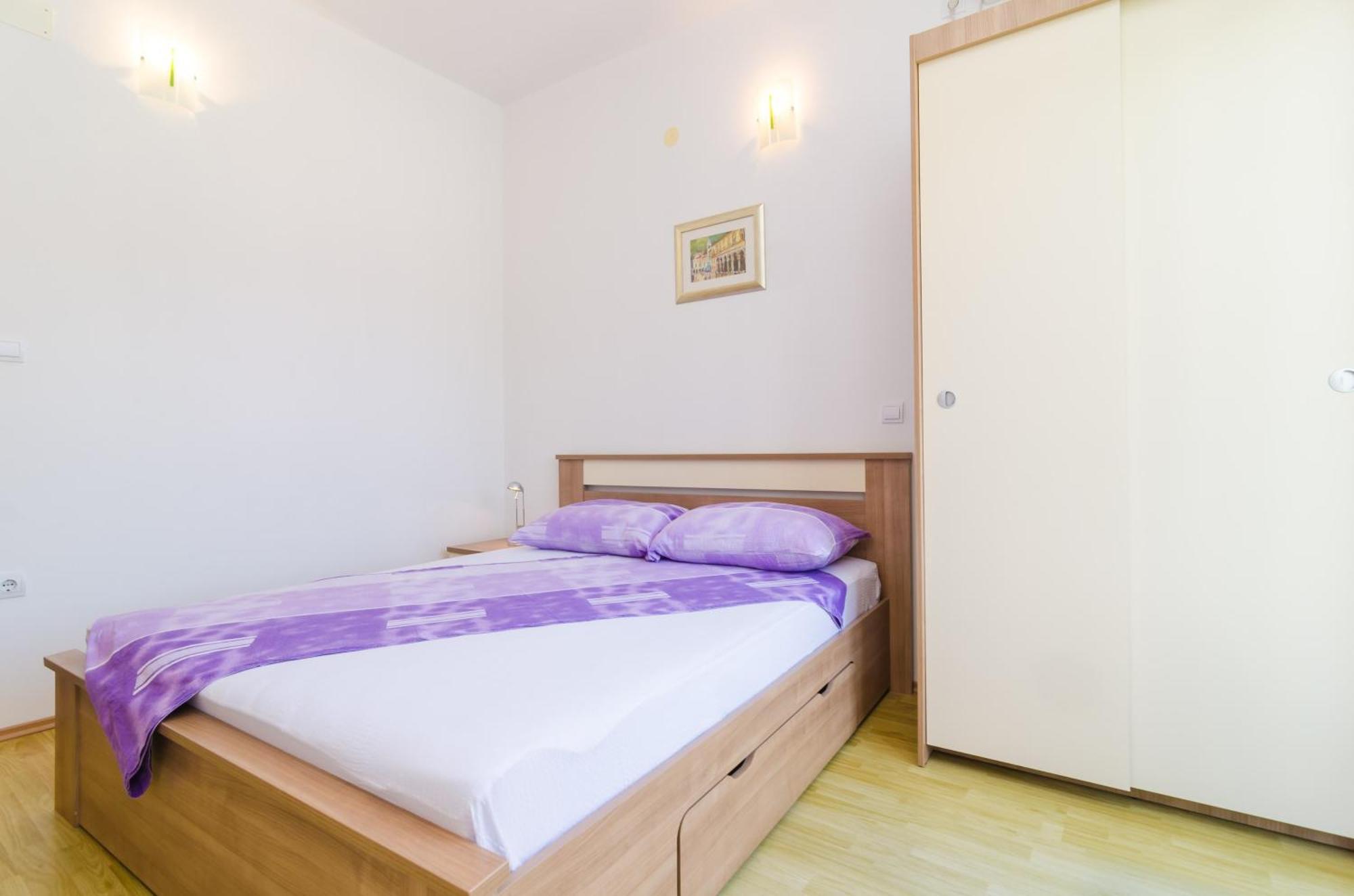 Rooms & Apartments Barisic Mlini Habitación foto