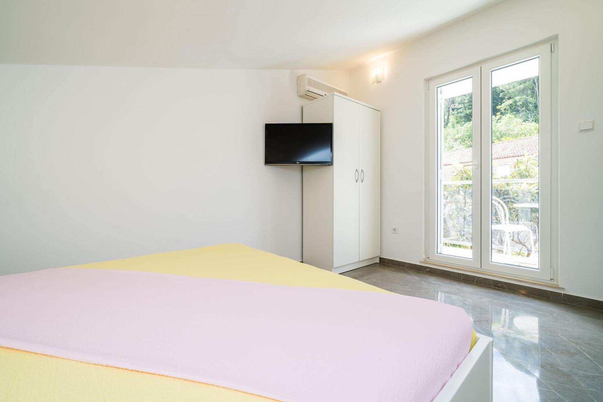 Rooms & Apartments Barisic Mlini Habitación foto