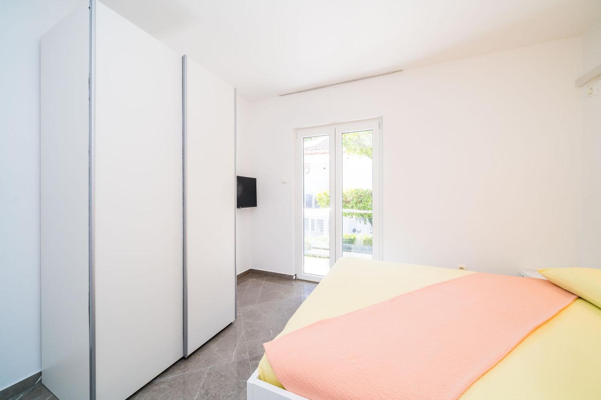 Rooms & Apartments Barisic Mlini Habitación foto